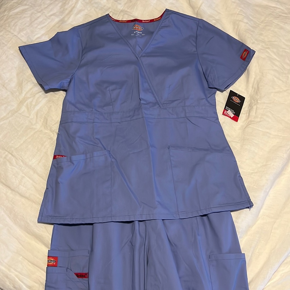 Dickies Scrubs